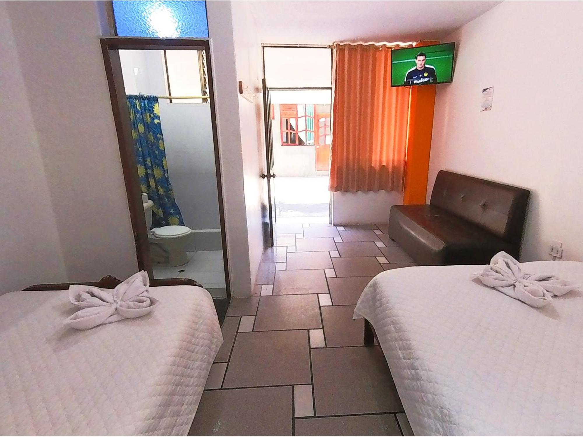 Hostal Anais 巴尼奥斯 外观 照片